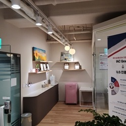 U.S 교육센터 실내 전경